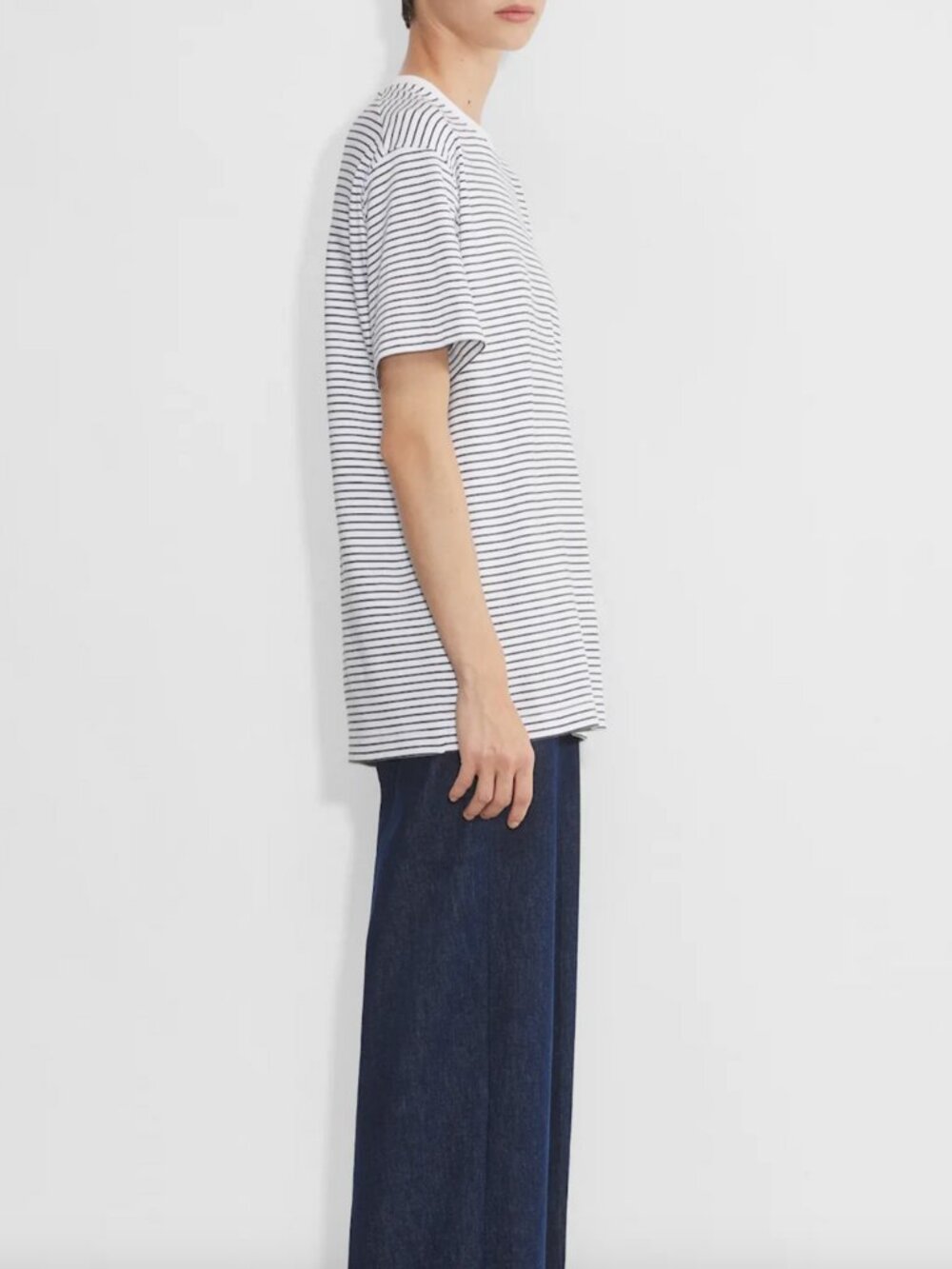 Aritzia • Babaton Pegasus Oversized Cotton Navy Blue White Striped T-Shirt • M - Picture 4 of 16